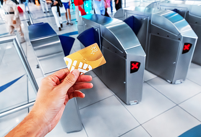 Dubai NOL card 7-day pass for unlimited metro and bus travel across selected transport zones 