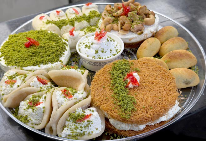 Affordable Arabic food in Dubai for budget travelers