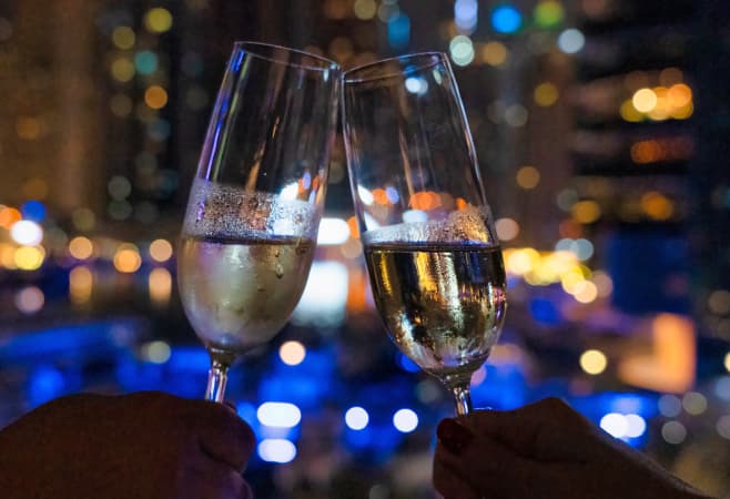 Responsible drinking tips for tourists visiting Dubai